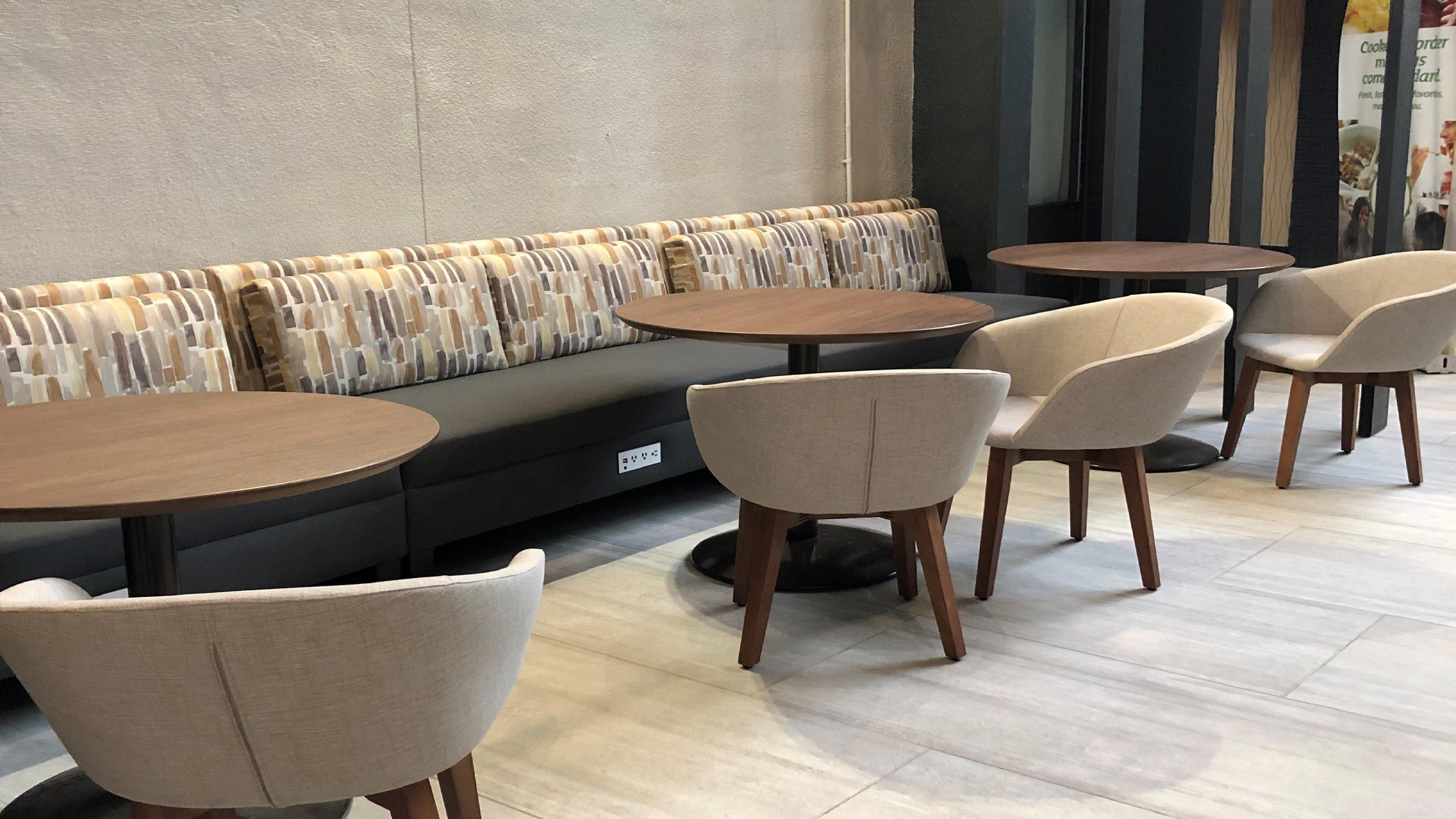 Holiday Inn Roanoke Airport - Conference Ctr By Ihg Luaran gambar